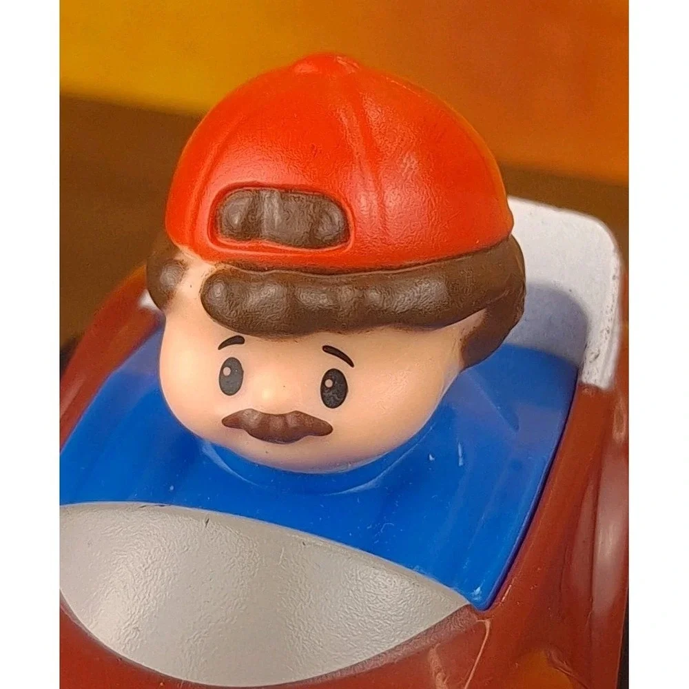 Fisher Price Little People Wheelies Red Car‎ Mechanic Brown Hair Red Hat 2016